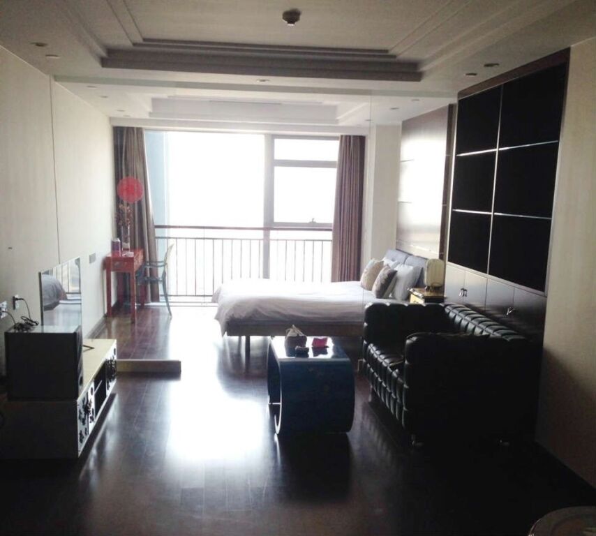 Циндао: Le Jia Xuan Boutique Apt-Wusi Square