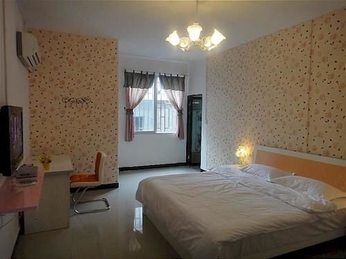 Гуйлинь: Guilin California Hotel