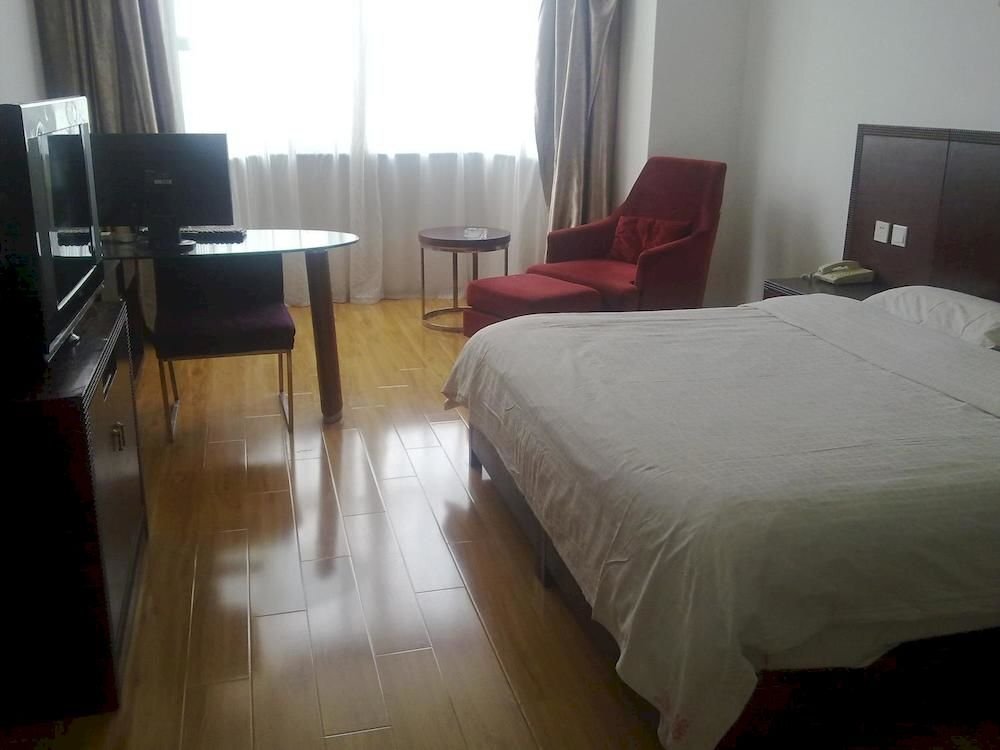 Хецзе: Kaiyue Hotel