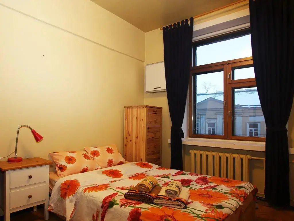 Москва: Меблированные комнаты ApartLux Курская