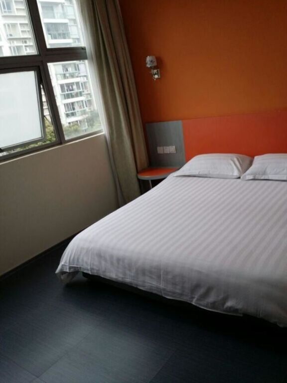 Шанхай: Motel 168 Hotel