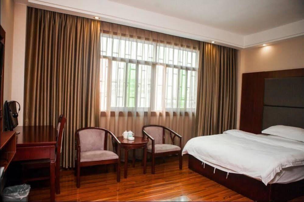Сянси: Jin Dun Hotel