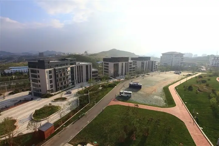 Циндао: Qingdao Yihe Meijia Hotel