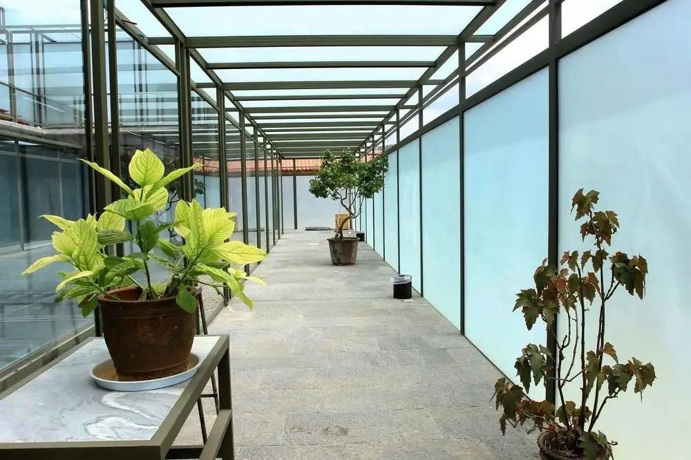 Дали: Qinglu Shangzhai Art Hotel