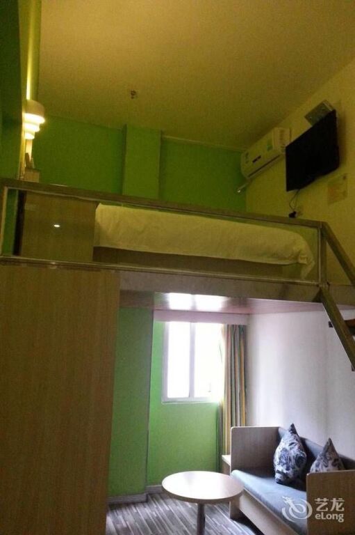 Учжоу: Grid Inn Wuzhou Zhongshan Road