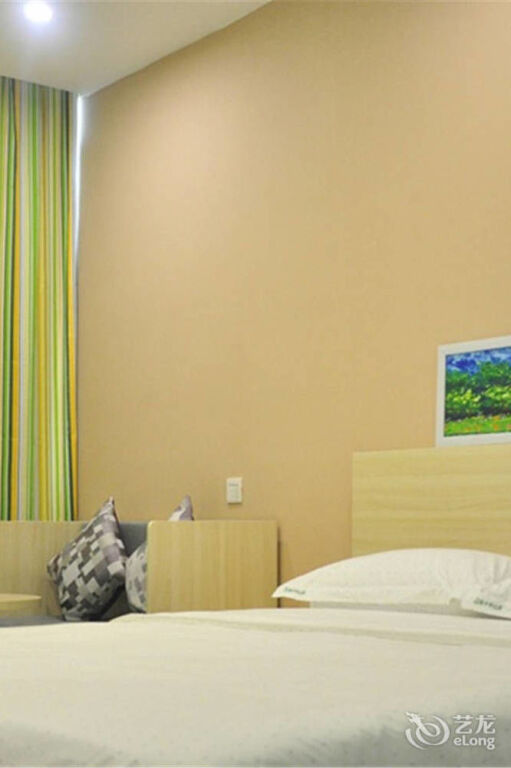 Учжоу: Grid Inn Wuzhou Zhongshan Road