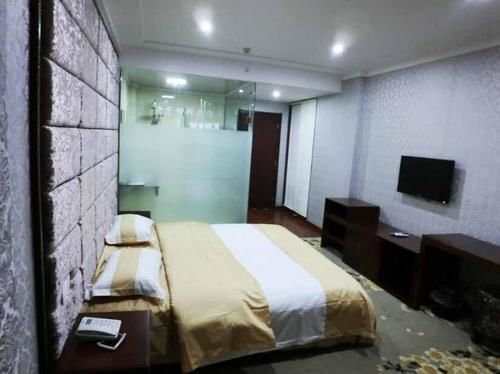 Ухань: One House Cinema Hotel (Hubei Institute of Economics)