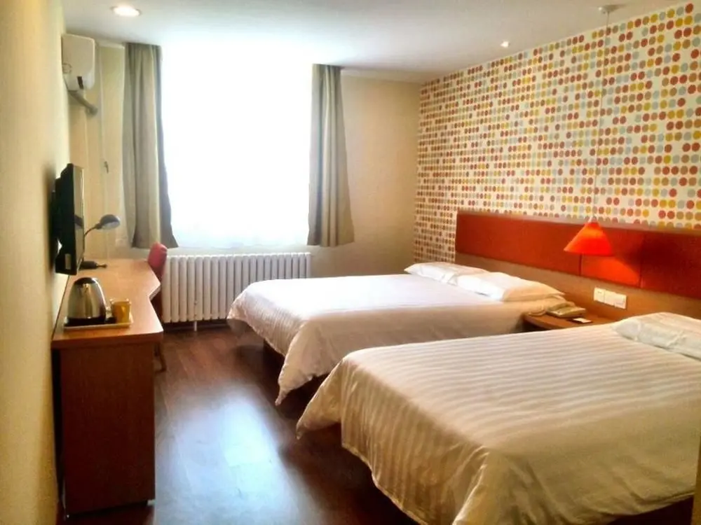 Цзыбо: Aifeel Hotel (Zibo Liantong Road Mingqing Street Branch)