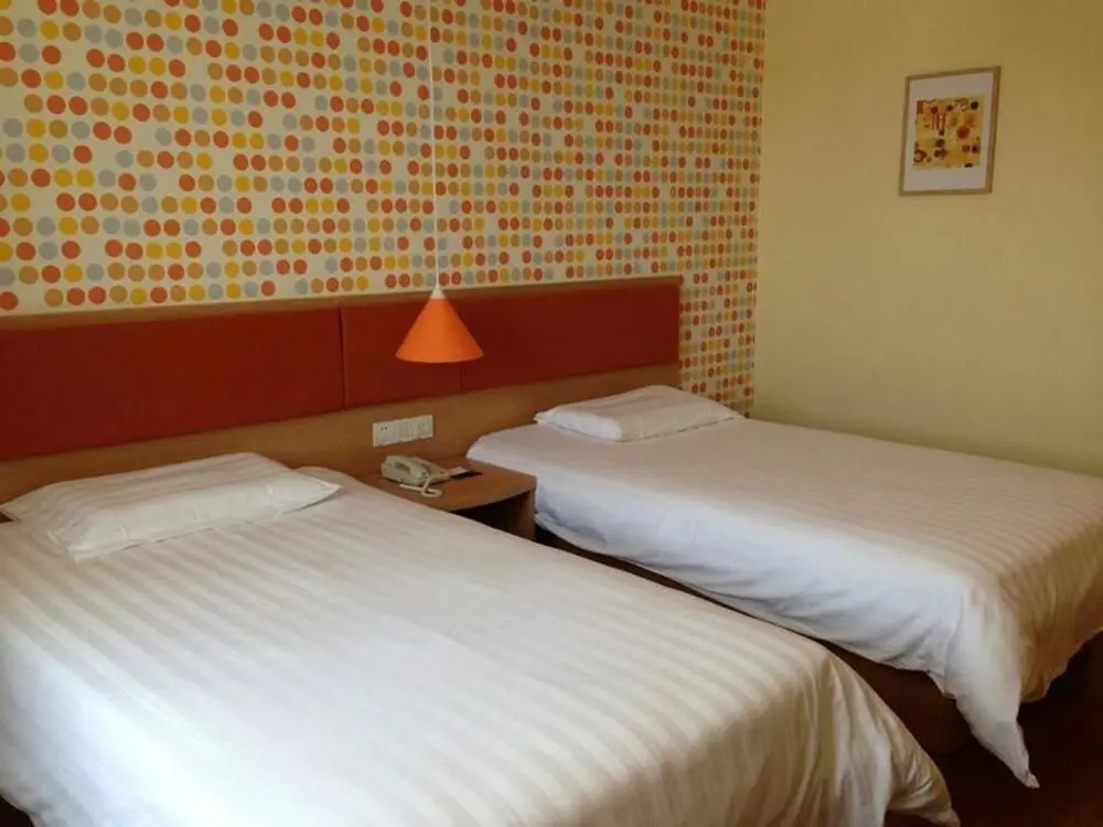 Цзыбо: Aifeel Hotel (Zibo Liantong Road Mingqing Street Branch)