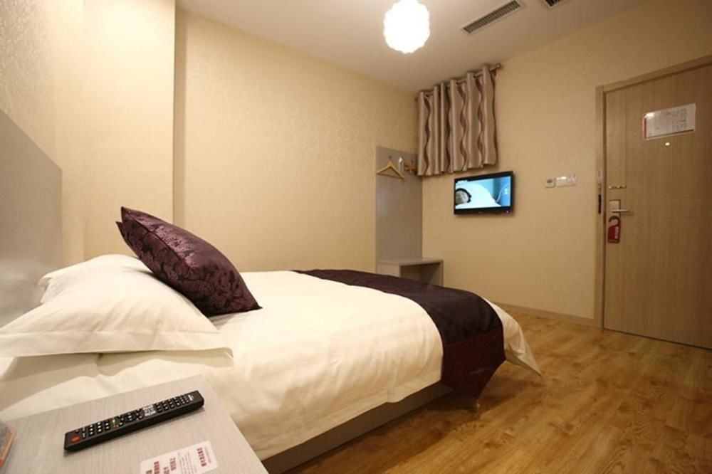 Циндао: Qingdao City 118 Chain Hotel