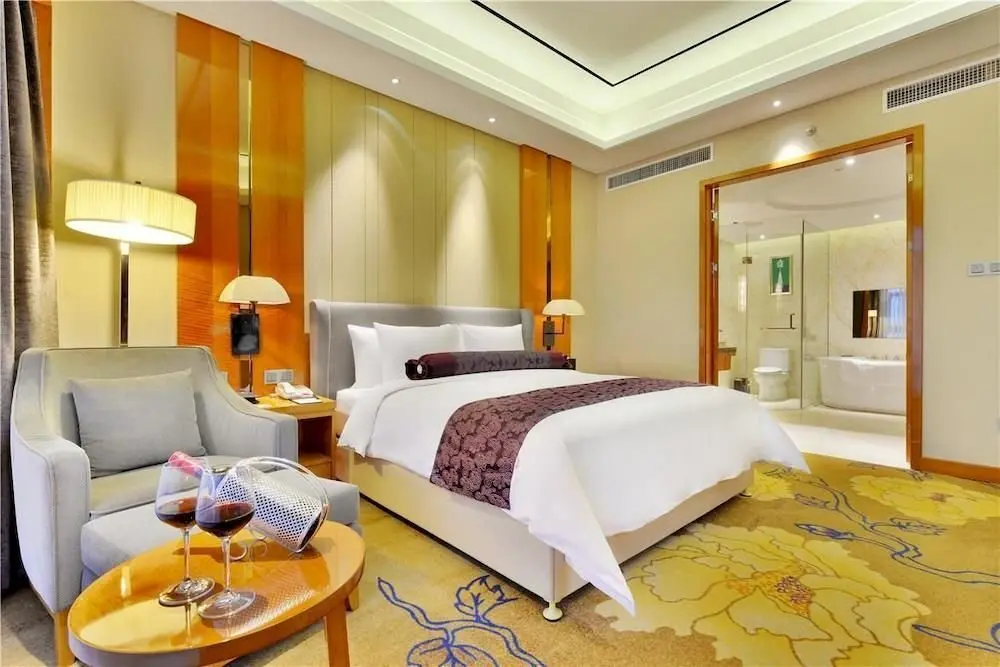 Ксучанг: Xuchang Shenghe Lijing Hotel