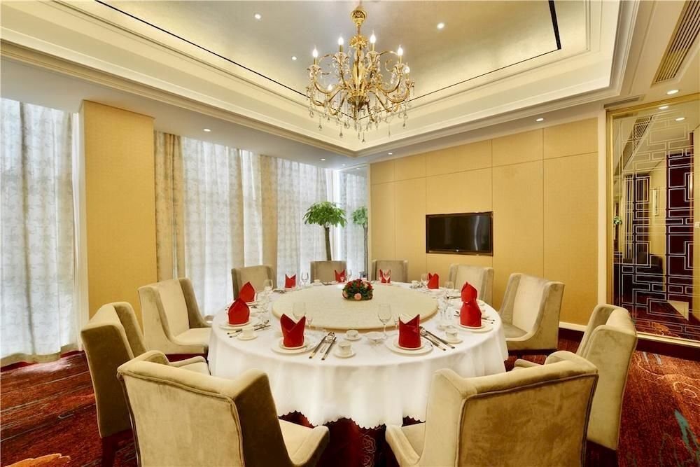 Ксучанг: Xuchang Shenghe Lijing Hotel