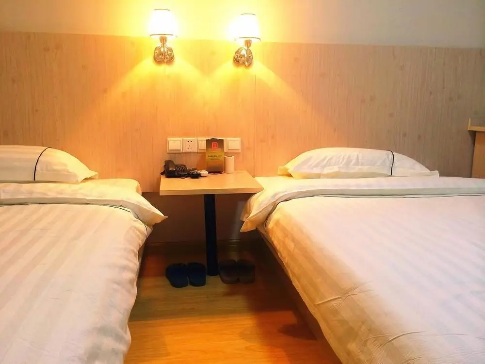 Наньчан: Nanchang Huyou Boutique Hotel Bayi Square Railway Station