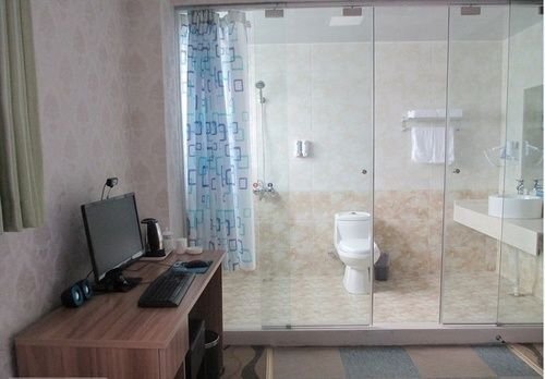 Дунъин: Dongying Xinyijia Hotel