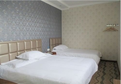 Дунъин: Dongying Xinyijia Hotel