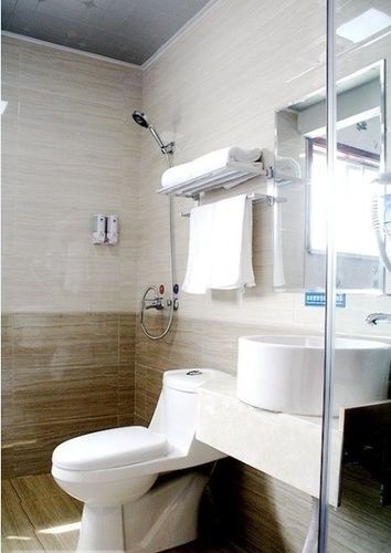 Дунъин: Dongying Xinyijia Hotel