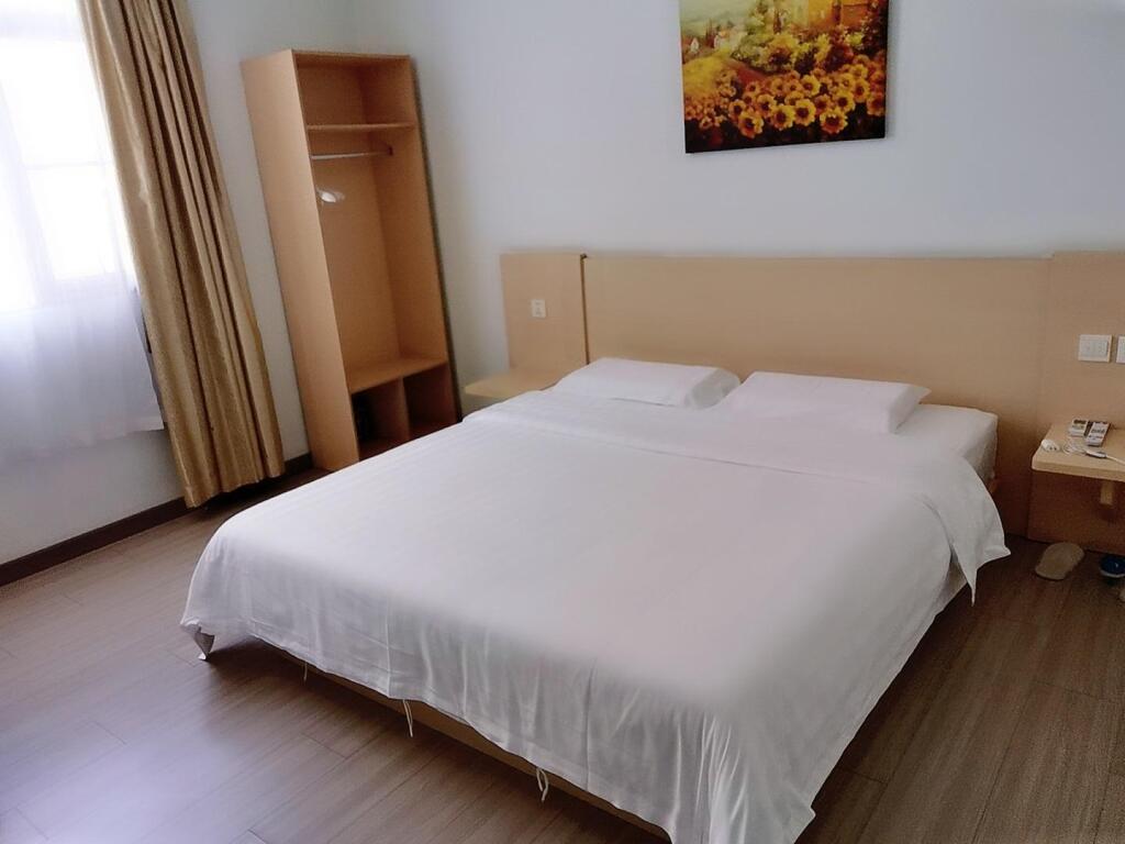 Шэньчжэнь: Hanting Hotel Shenzhen Bao'an International Exhibition Center Shajing