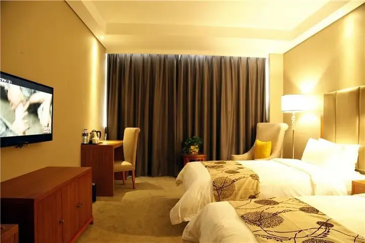 Кайфын: Kaifeng Zhongzhou Delicate Hotel