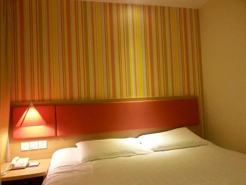 Гуанчжоу: Homeinns Hotel Guangzhou Dongshankou Station Store