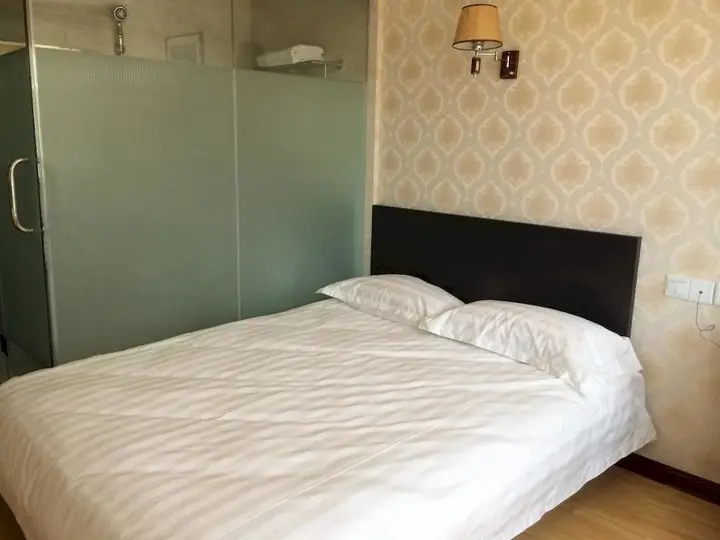 Циндао: Qingdao Baifusheng Business Hotel