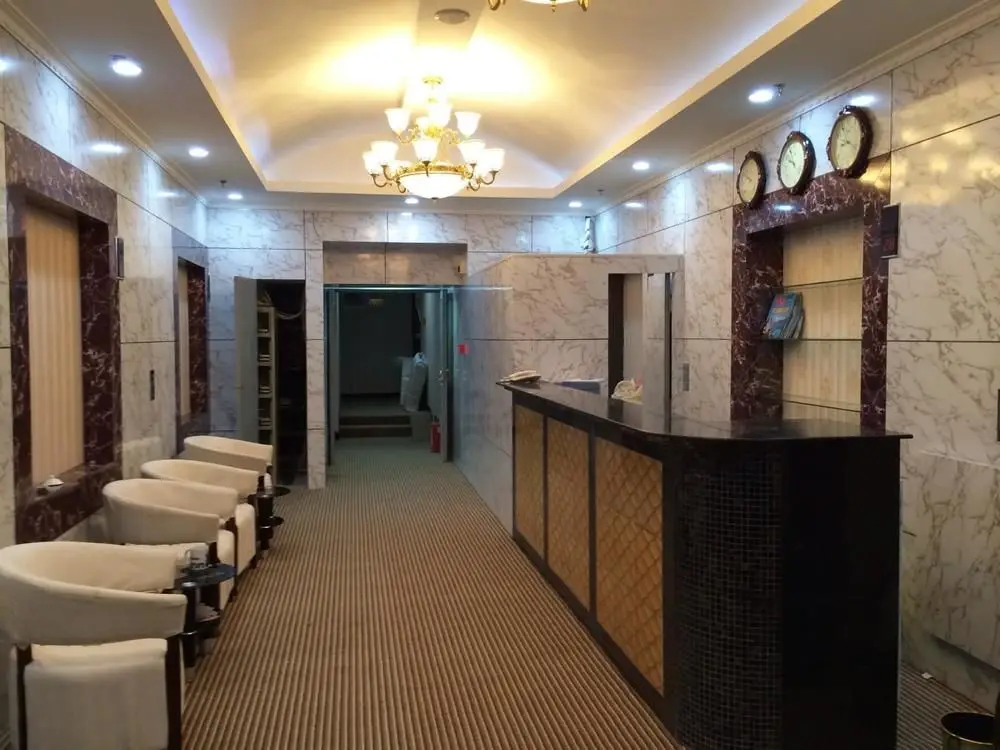 Циндао: Qingdao Baifusheng Business Hotel