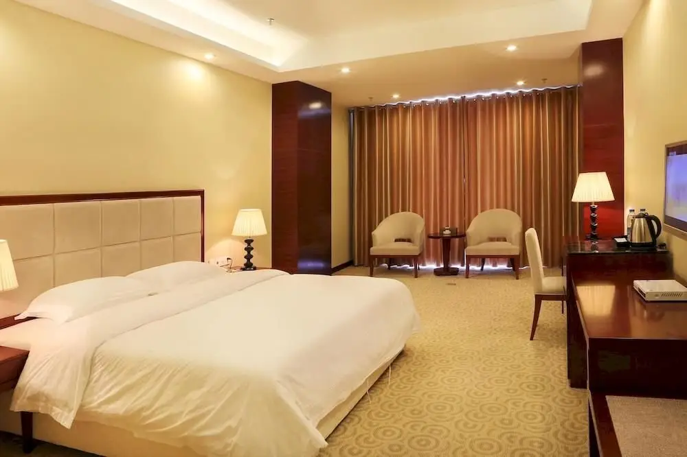 Чунцзо: Chongzuo Tianhu Hotel