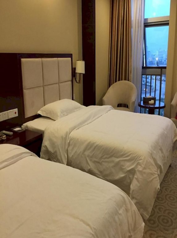 Чунцзо: Chongzuo Tianhu Hotel
