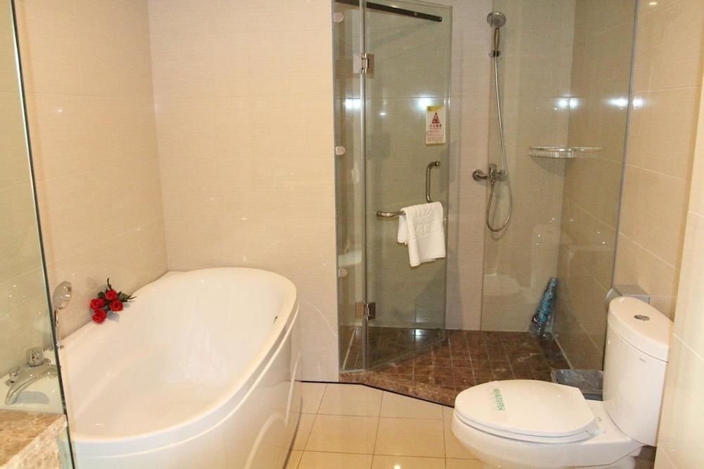 Хучжоу: Deqing Ruijing Holiday Hotel