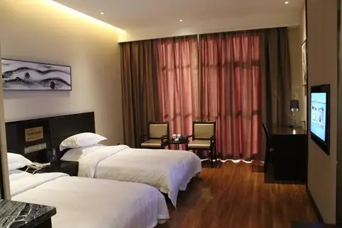 Changyang Xiazhou Qingjiang Holiday Hotel — фото 1