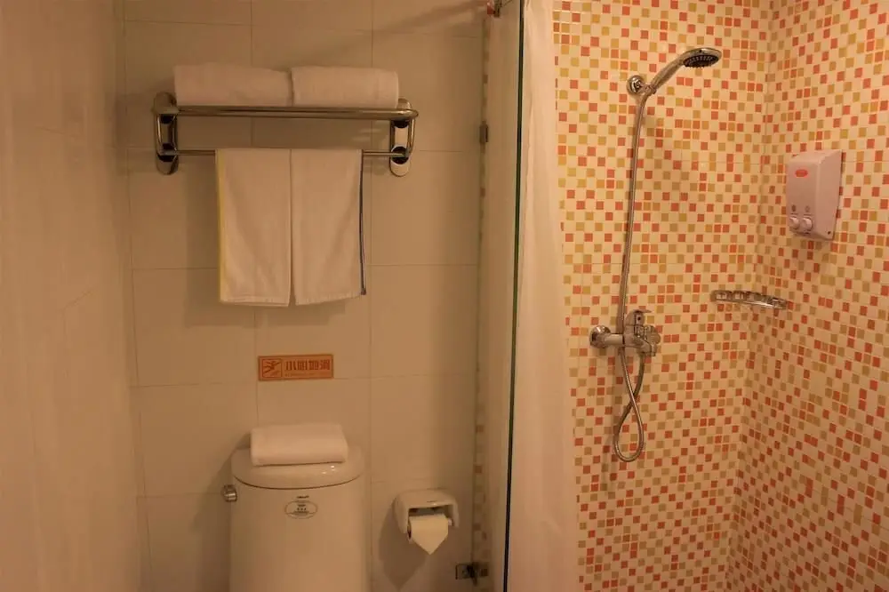 Маоминг: Home Inns