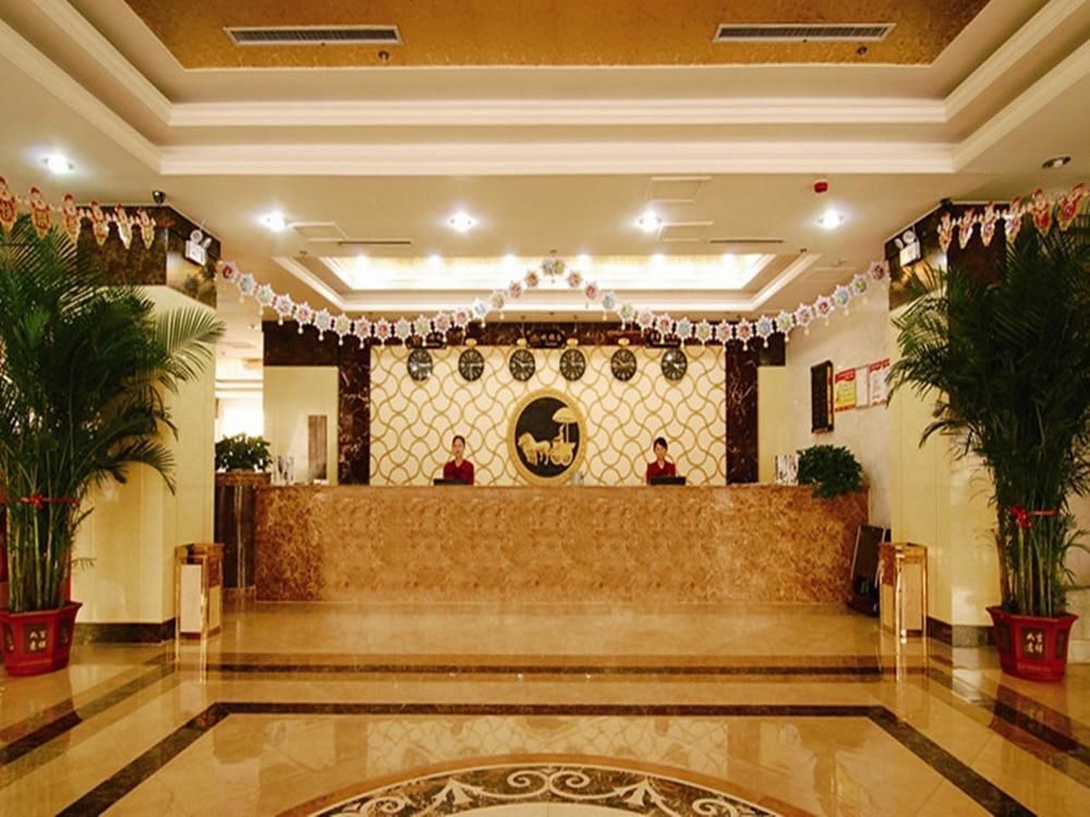 Цзыбо: Asia Hotel