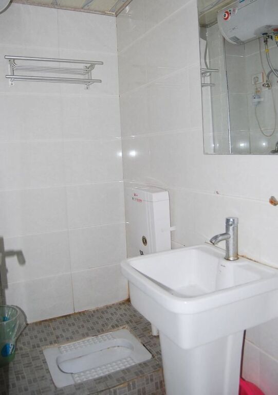 Ухань: Wuhan Ronghua Business Hotel