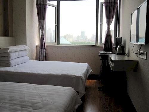 Ухань: Bomeng Hotel
