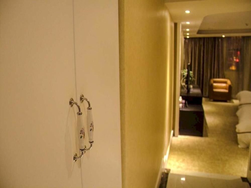 Бенгбу: Bengbu Boluomi Fashion Art Hotel