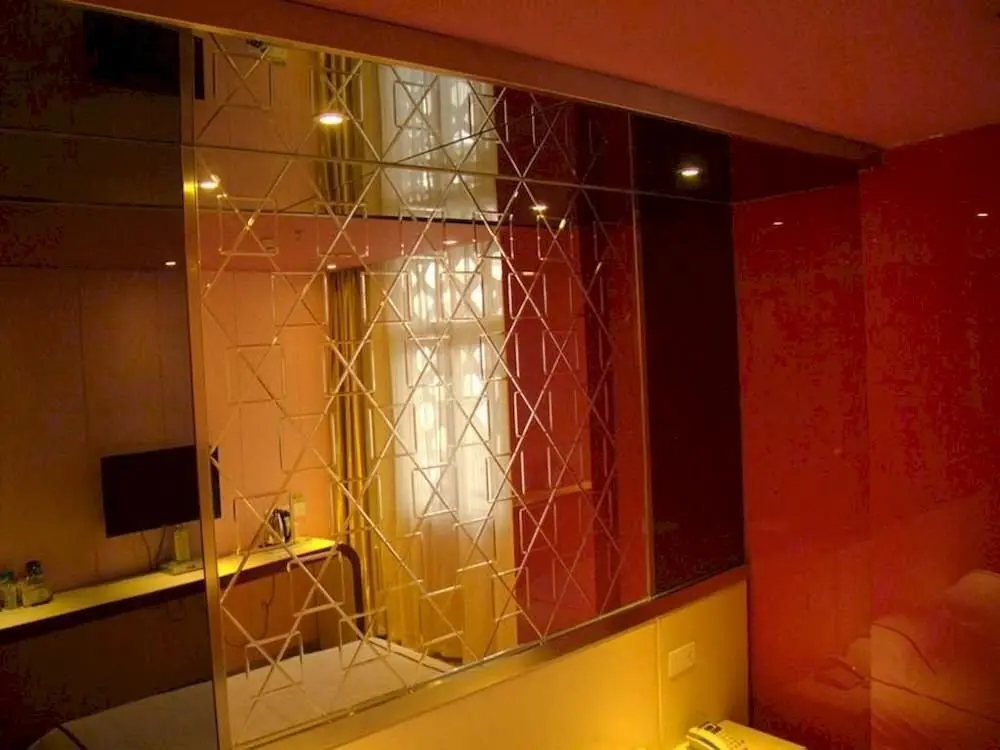 Бенгбу: Bengbu Boluomi Fashion Art Hotel