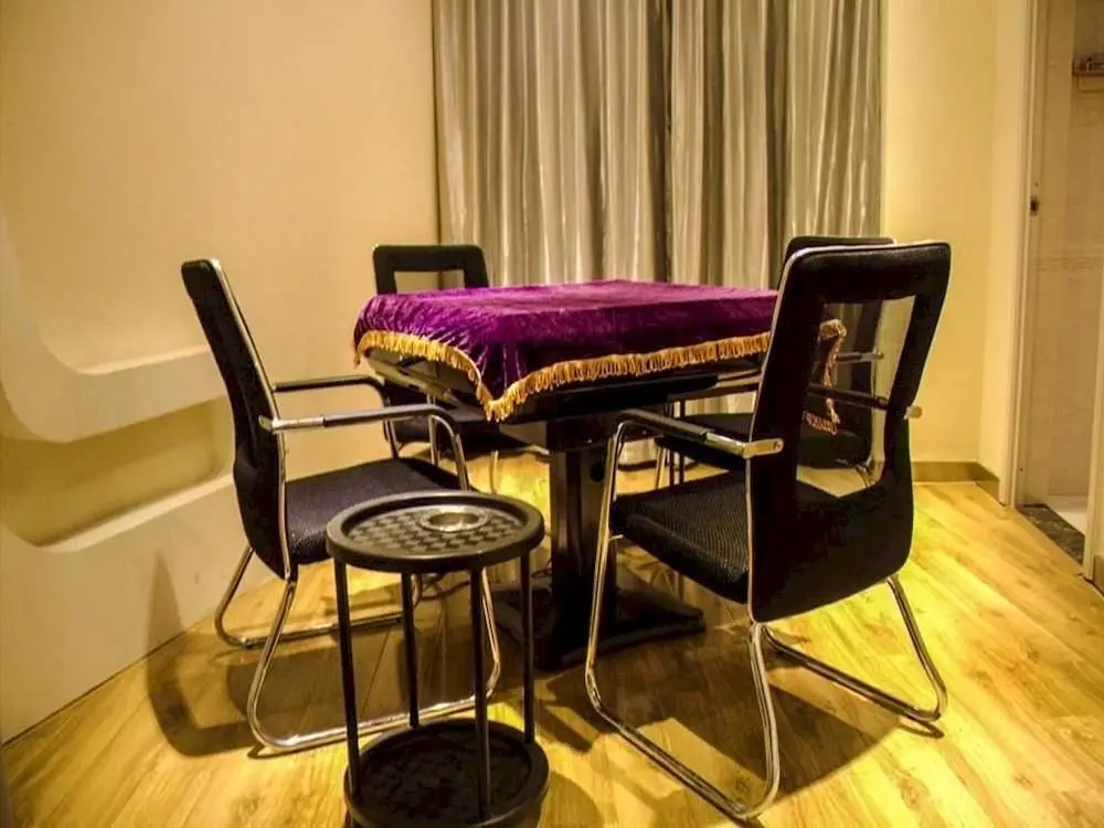 Бенгбу: Bengbu Boluomi Fashion Art Hotel