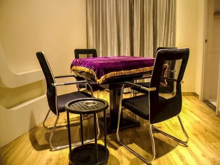 Бенгбу: Bengbu Boluomi Fashion Art Hotel