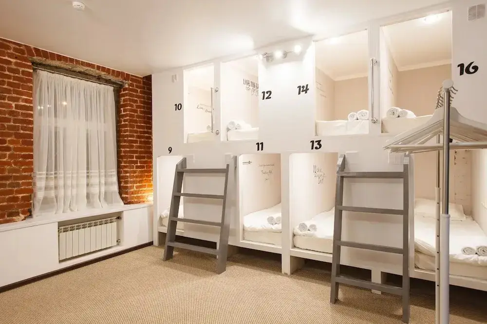 Москва: InterQUBE Chistye Prudy Capsule Hotel