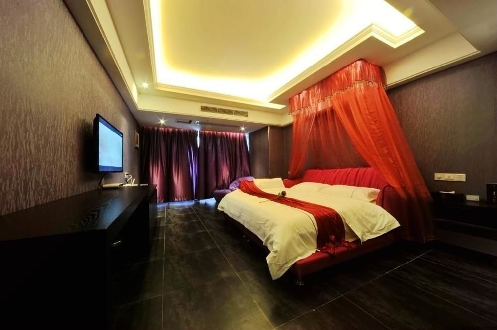 Чунцин: Chongqing Answer To Riddle Theme Hotel