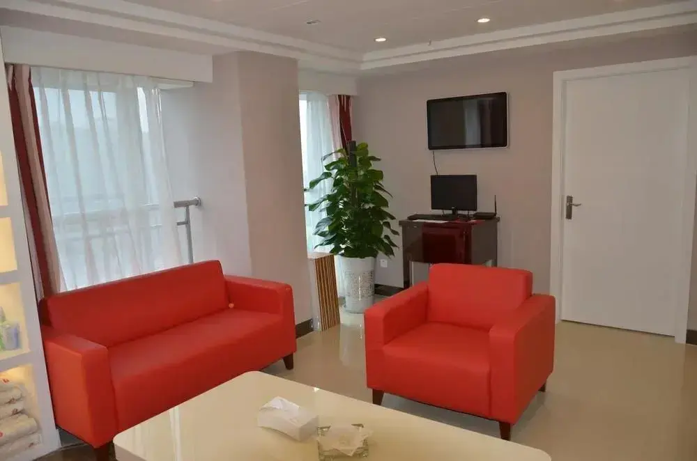 Чэнду: Thank Inn Chain Hotel Sichuan Normal University Chenglong