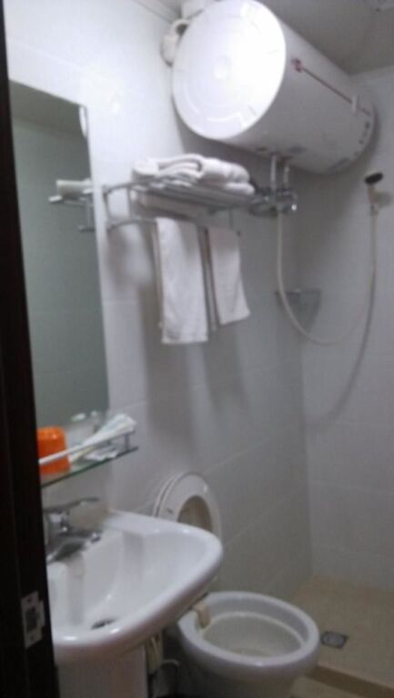 Шанхай: Stars 99 Hotel (Shanghai Railway Station No. 2 branch)