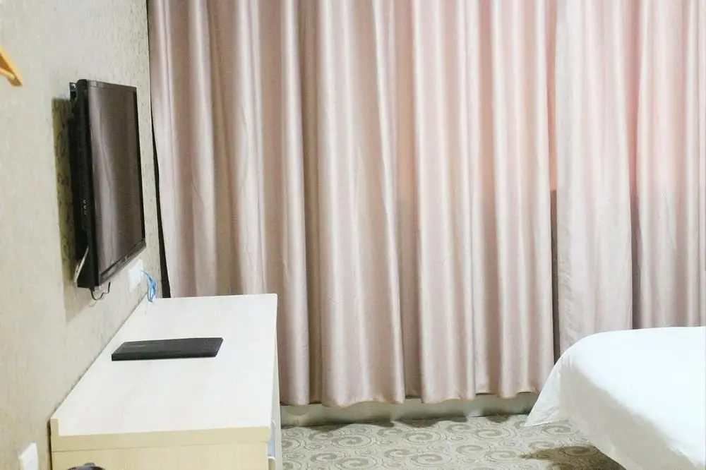 Кайфын: Super 8 Hotel