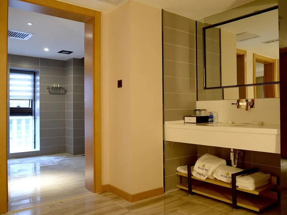 Куньмин: Tulip Inn Xi Yue Hotel - Kunming