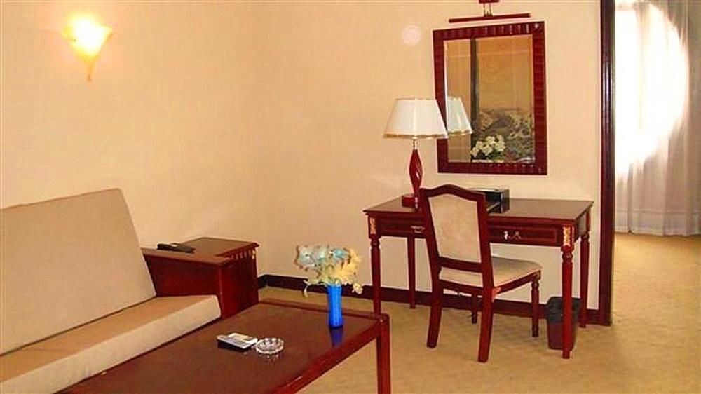 Шэньчжэнь: Shenzhen Golden Harbor Hotel