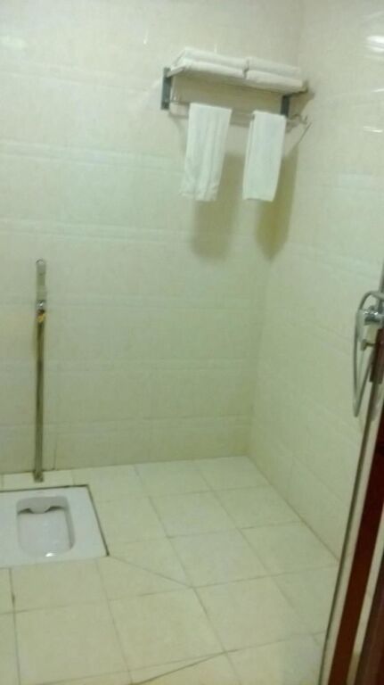 Мокси: Hailuogou Yijiawenquan Hotel