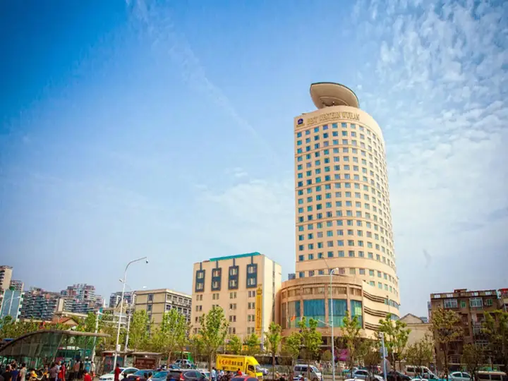 Ухань: Best Western Premier Wuhan Mayflowers Hotel