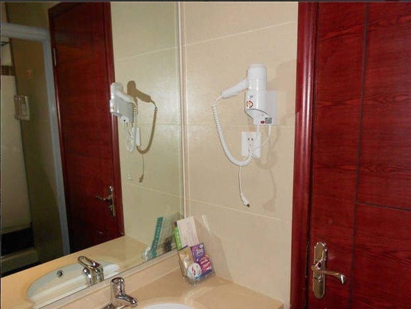 Нинбо: Ningbo Qingqishi Holiday Hotel
