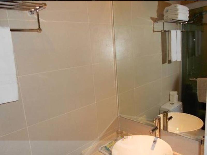 Нинбо: Ningbo Qingqishi Holiday Hotel