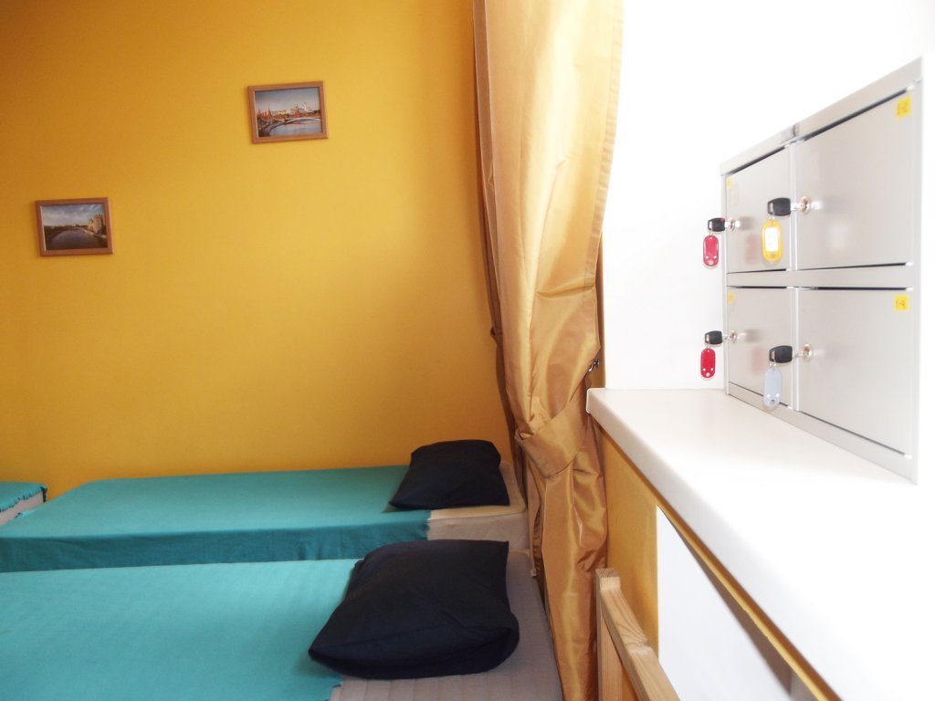 Москва: Artist Hostel на Бауманской