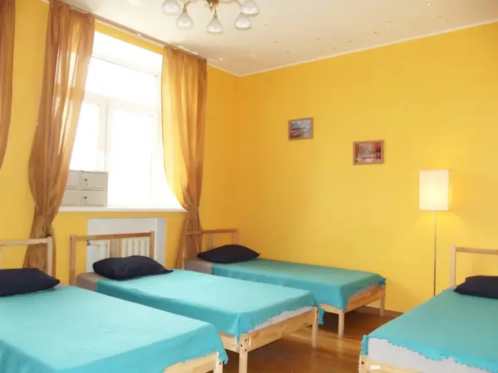 Москва: Artist Hostel на Бауманской